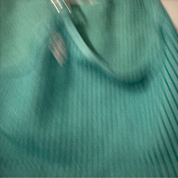 Free People Movement Teal Ribbed Crop Tank Top XS/S with Triangle Silver Accent - Picture 6 of 9